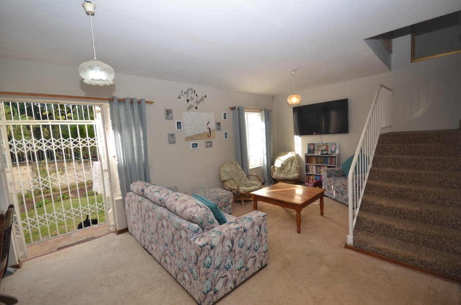 3 Bedroom Property for Sale in Bonza Bay Eastern Cape